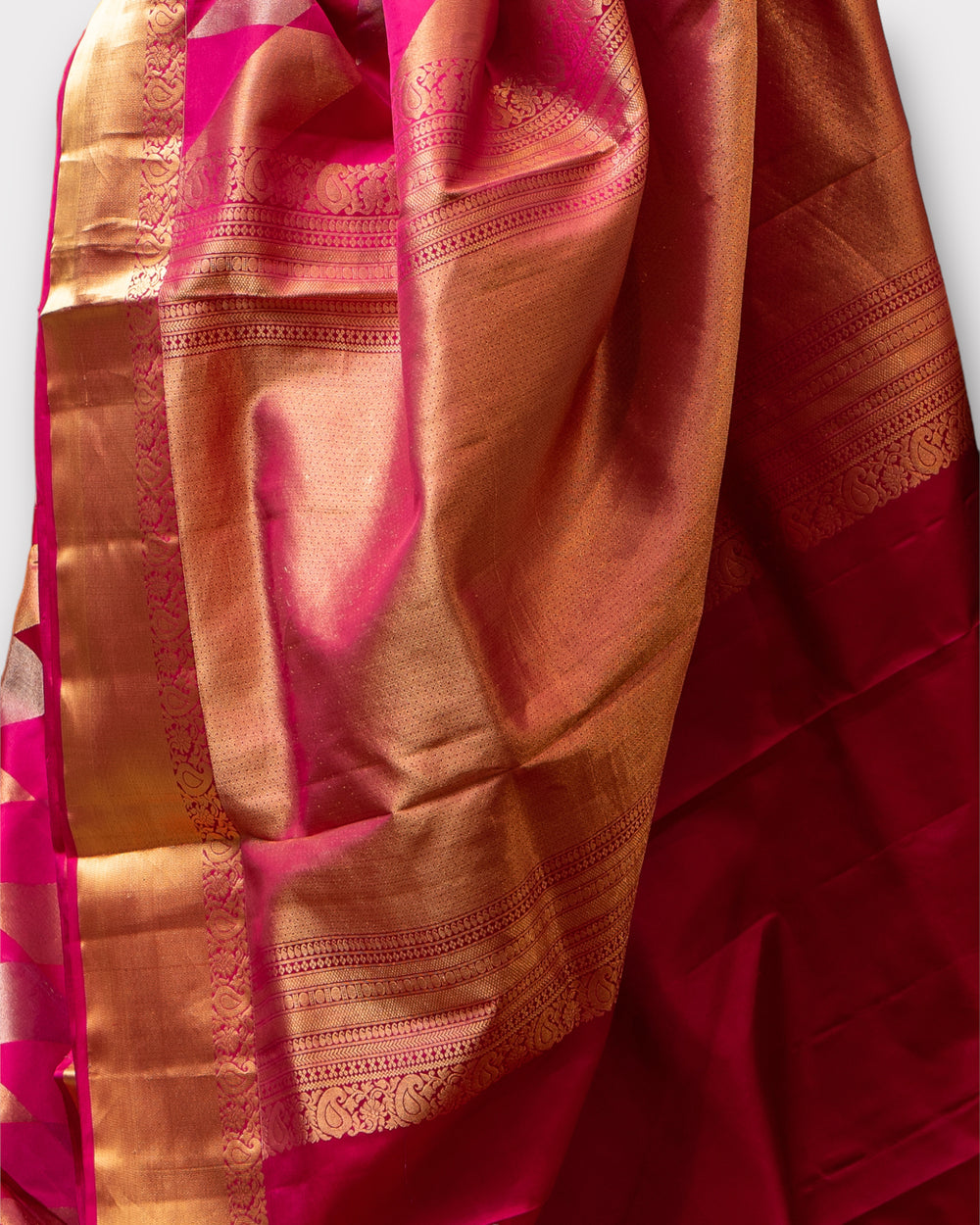 Magenta diamond Motifs Pure Soft Silk Saree - Clio Silks