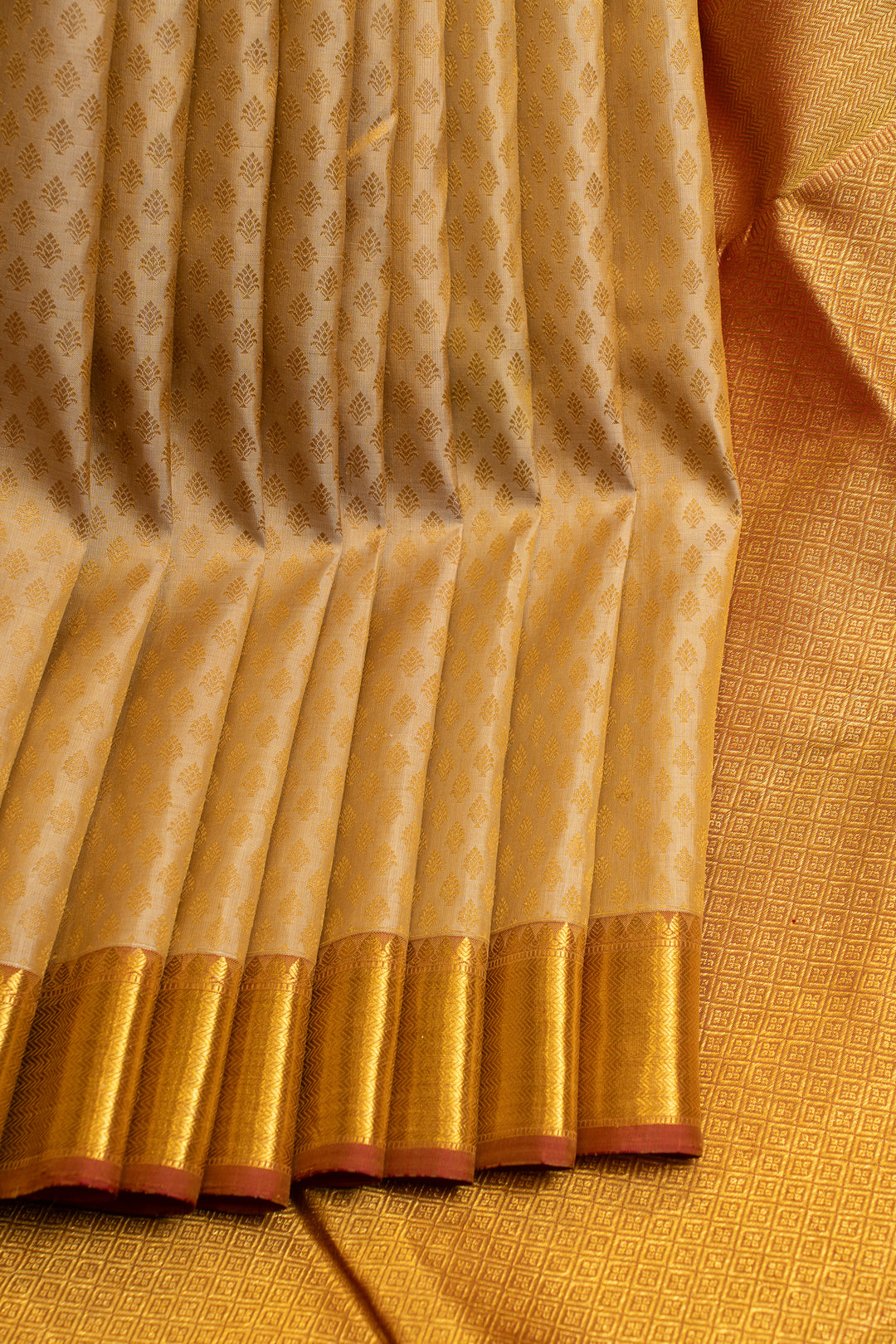 Beige and peach jacquard pure Kanchipuram silk saree