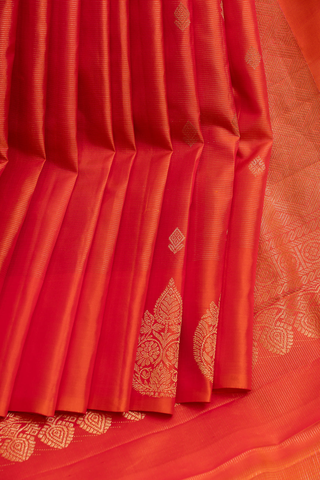 Reddish orange vairaoosi pure Kanchipuram silk saree