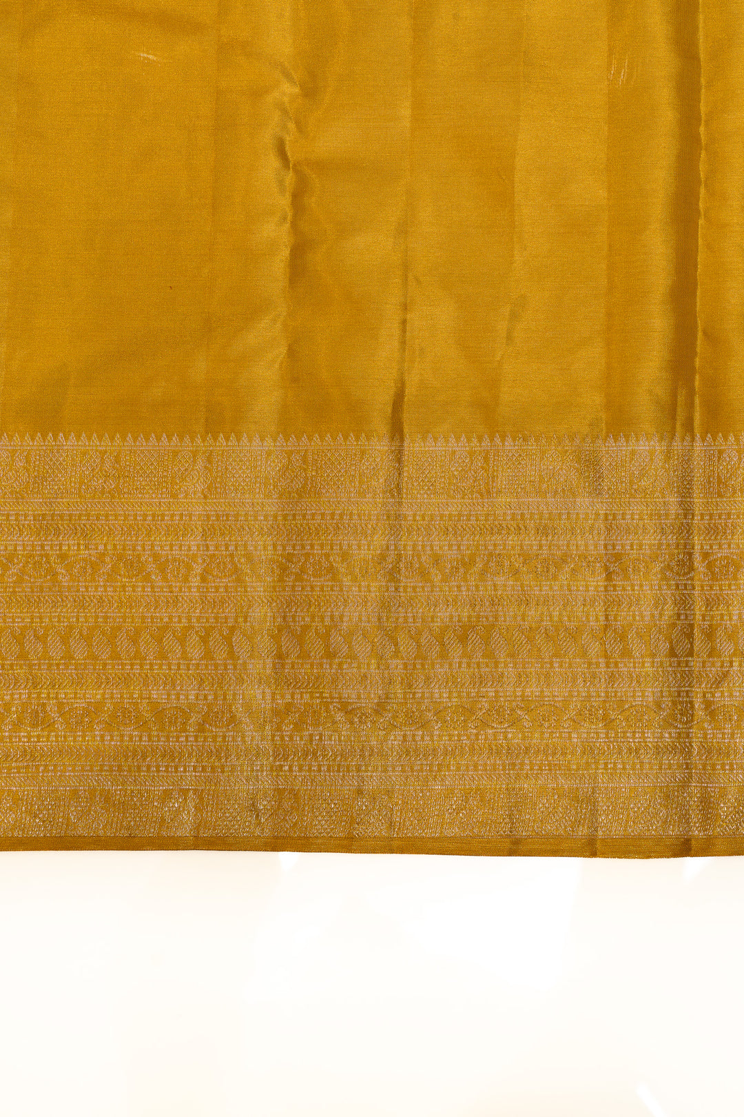 Gold floral brocade pure Kanchipuram silk saree