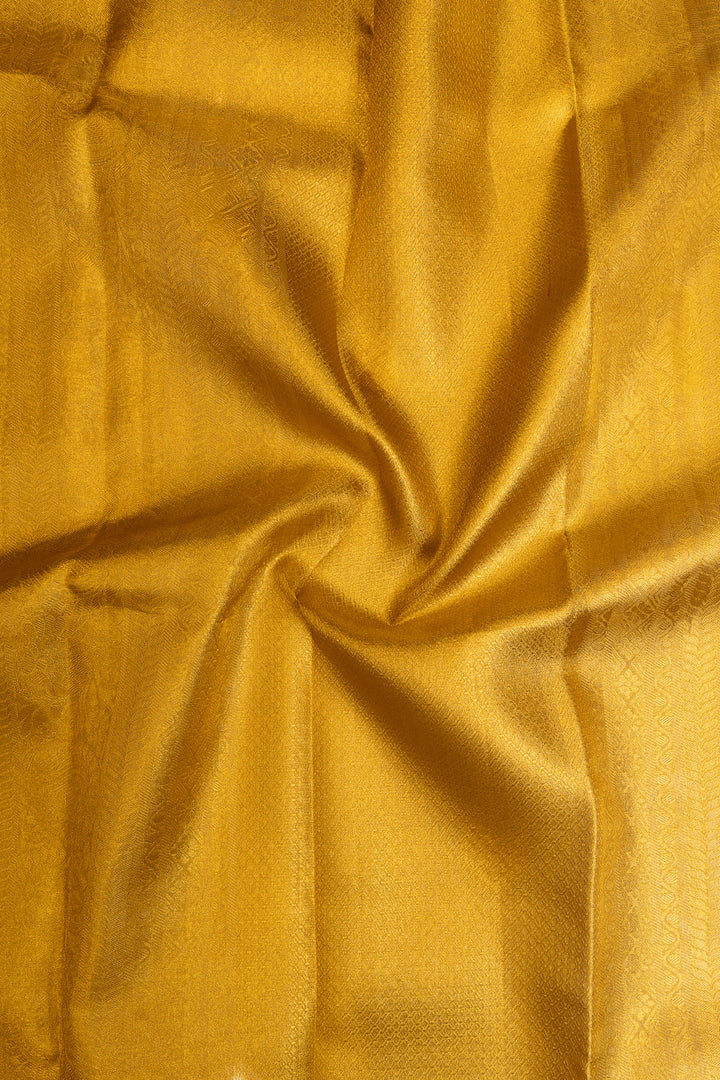 Silverish gold vanasingaram brocade pure  Kanchipuram silk saree