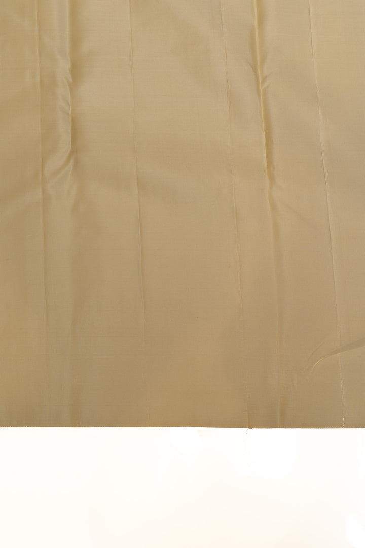 Ivory and gold 8 Kol  pure Kanchipuram silk saree