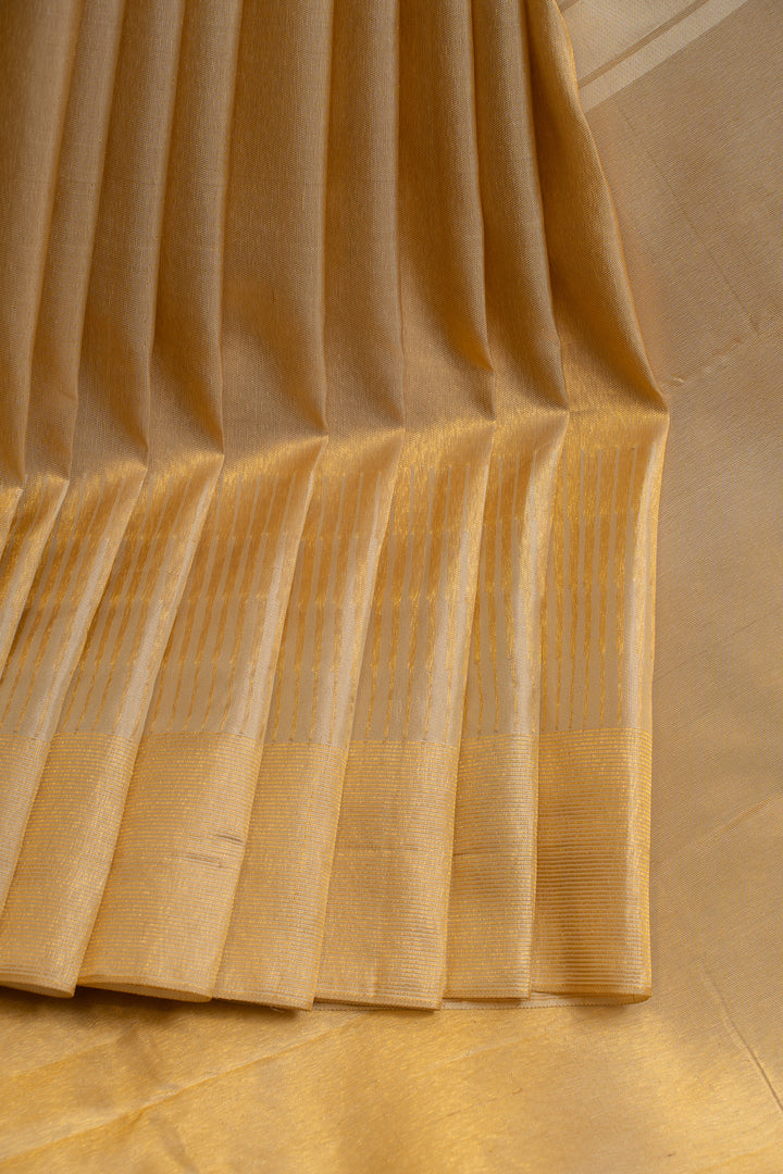 Ivory and gold 8 Kol  pure Kanchipuram silk saree