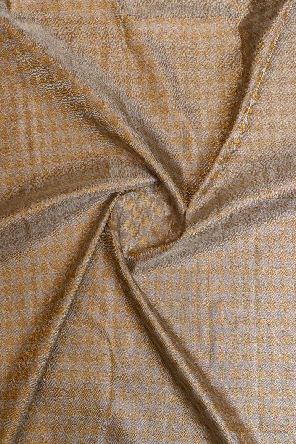 Silverish gold houndstooth brocade pure Kanchipuram silk saree