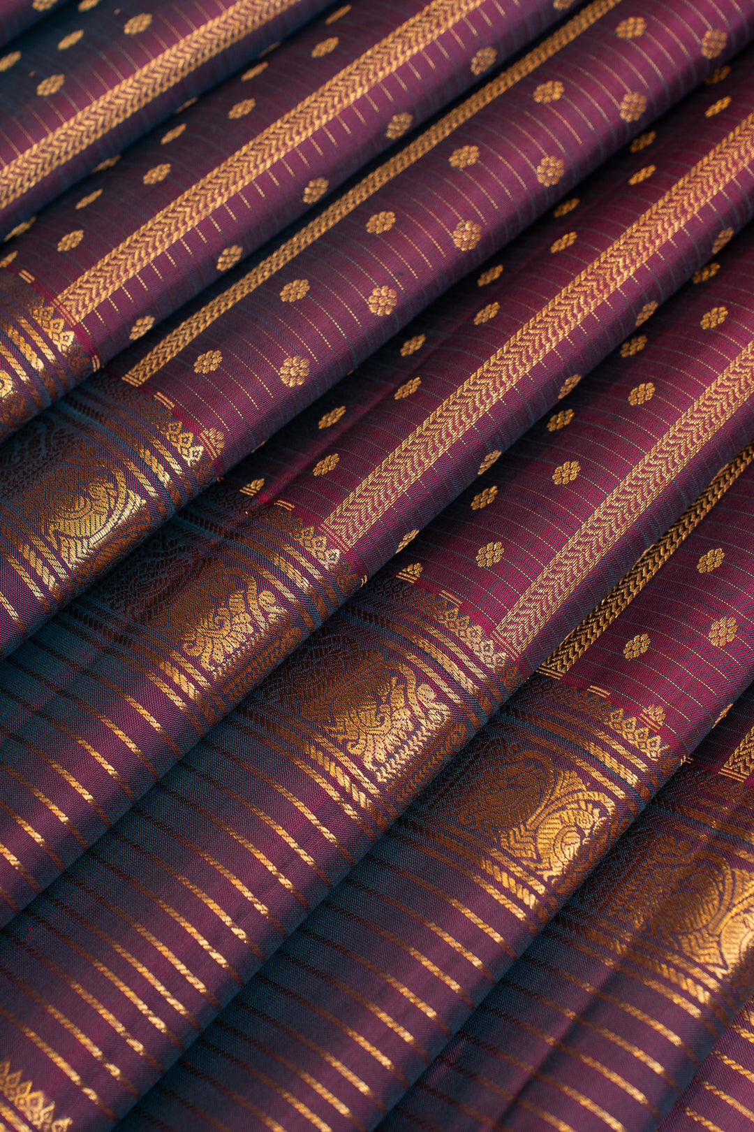 Purple shot colour pure Kanchipuram silk saree