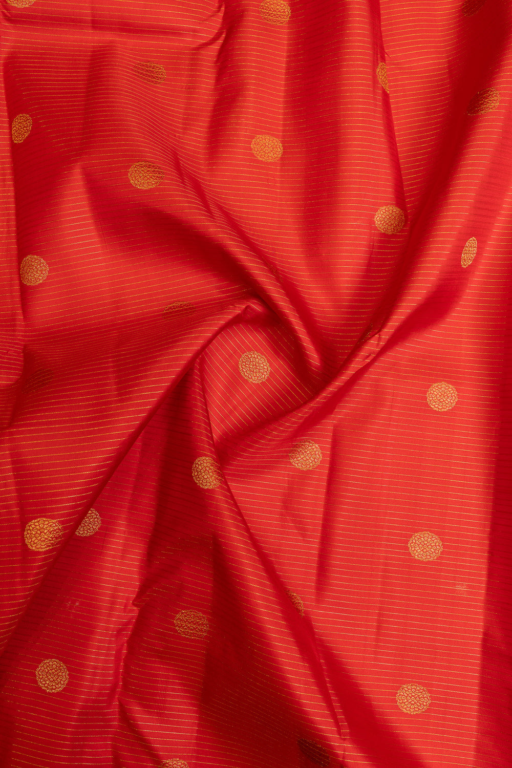 Red and green vairaoosi Varisaipettu pure Kanchipuram silk saree