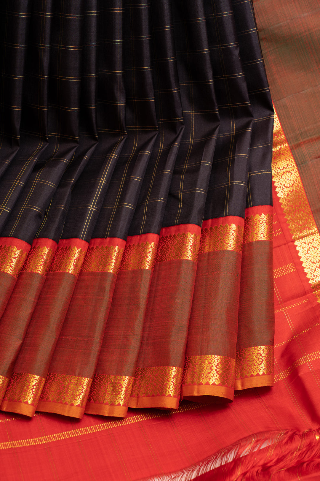 Dark blue and mandhulir rettai pettu pure Kanchipuram silk saree