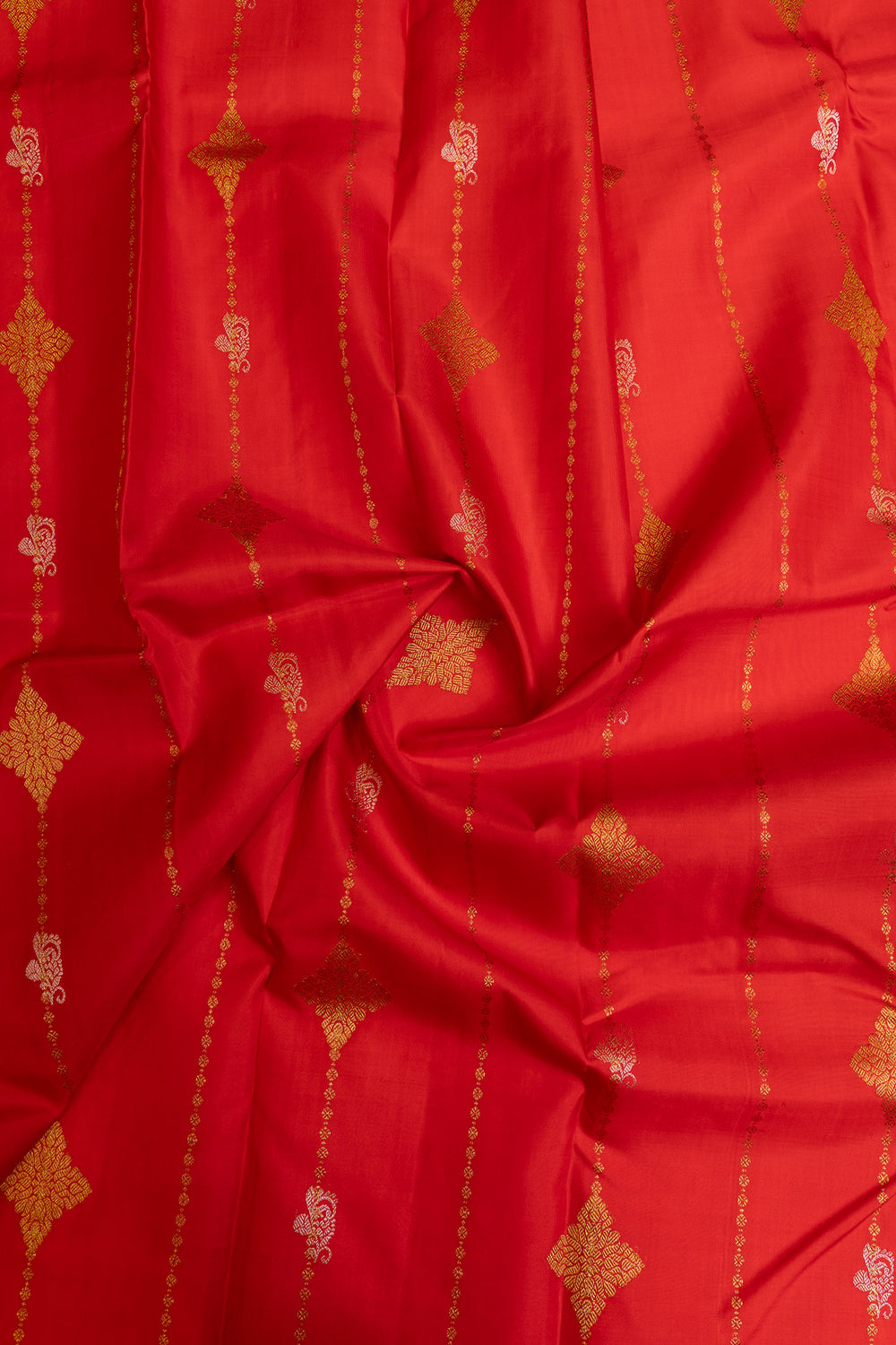 Red and green borderless ikat Kanchipuram pure silk saree