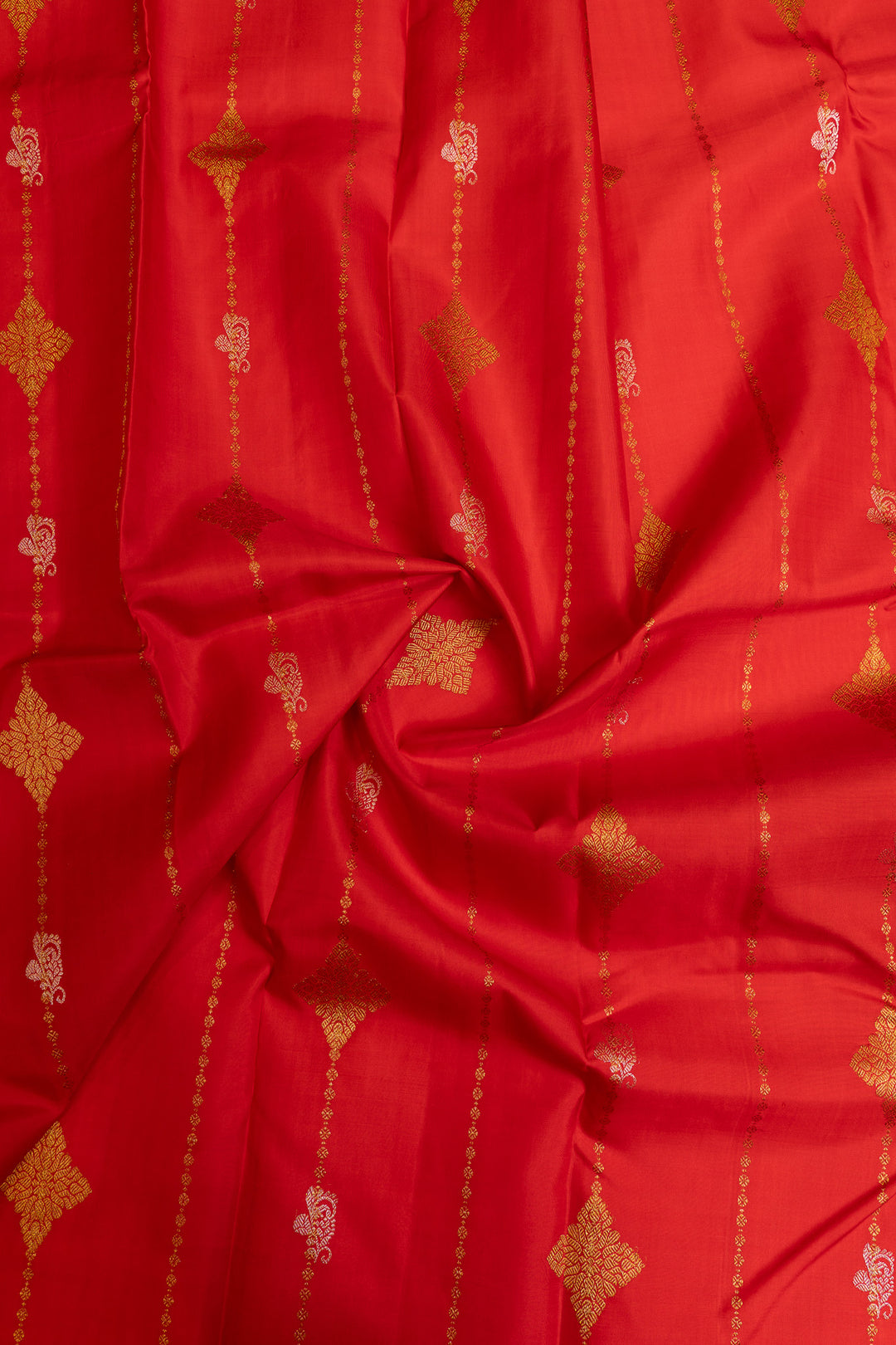 Red and green borderless ikat Kanchipuram pure silk saree