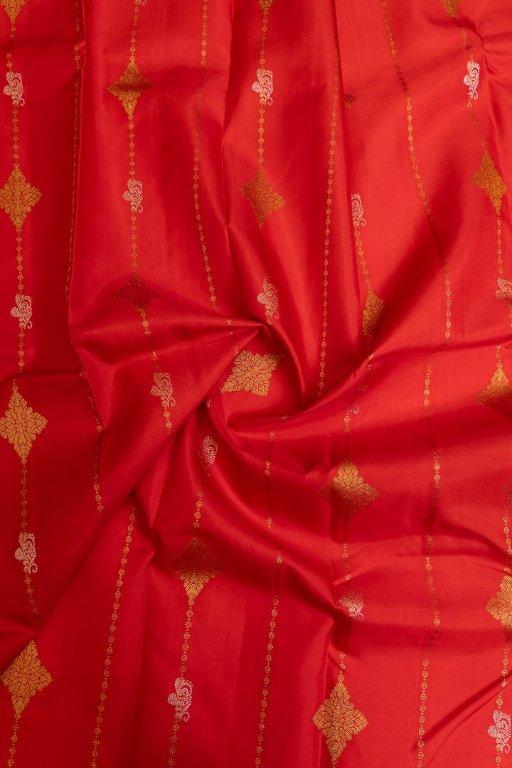 Red and green borderless ikat Kanchipuram pure silk saree