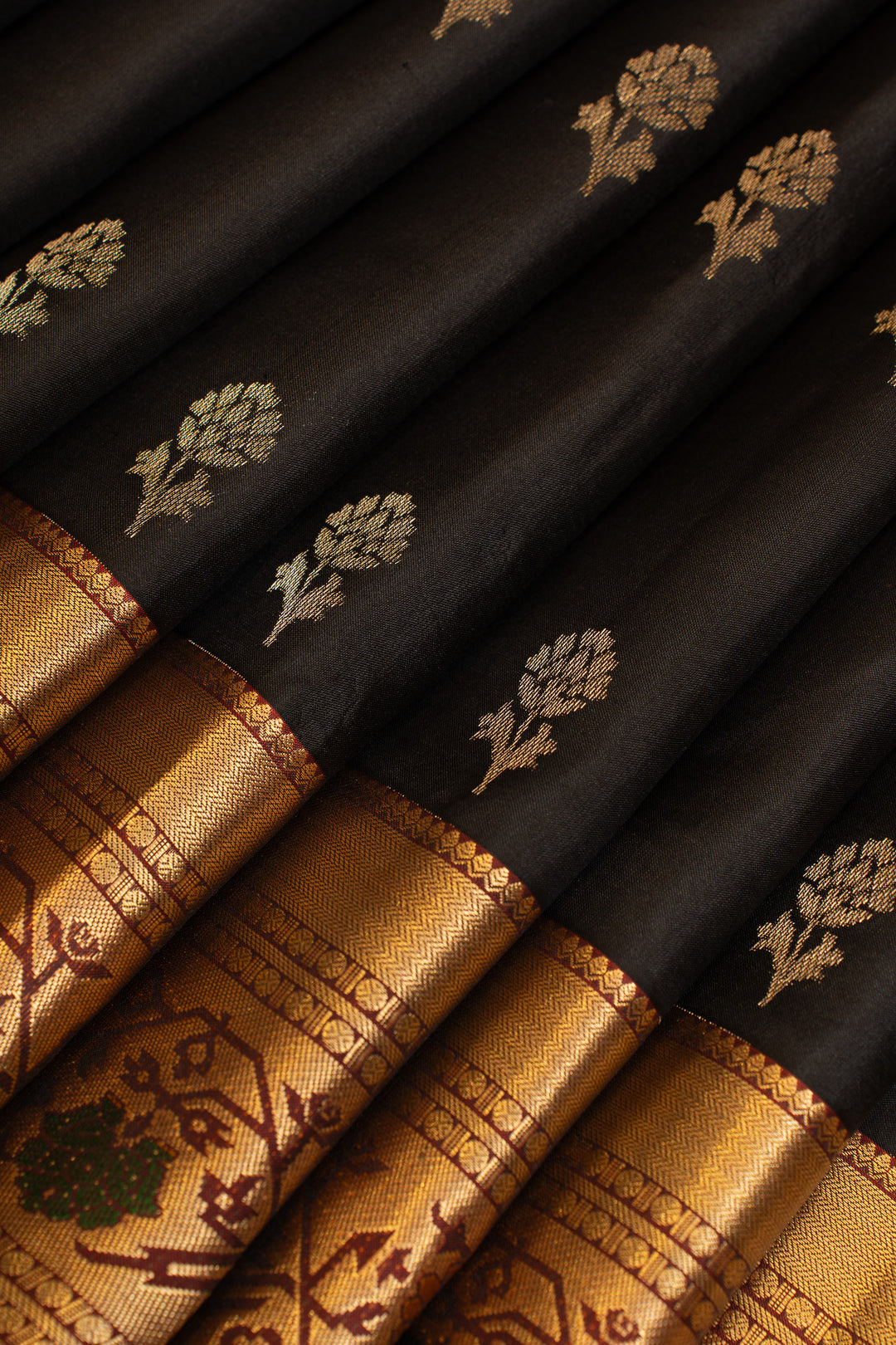 Black and gold Paithani pure soft silk saree