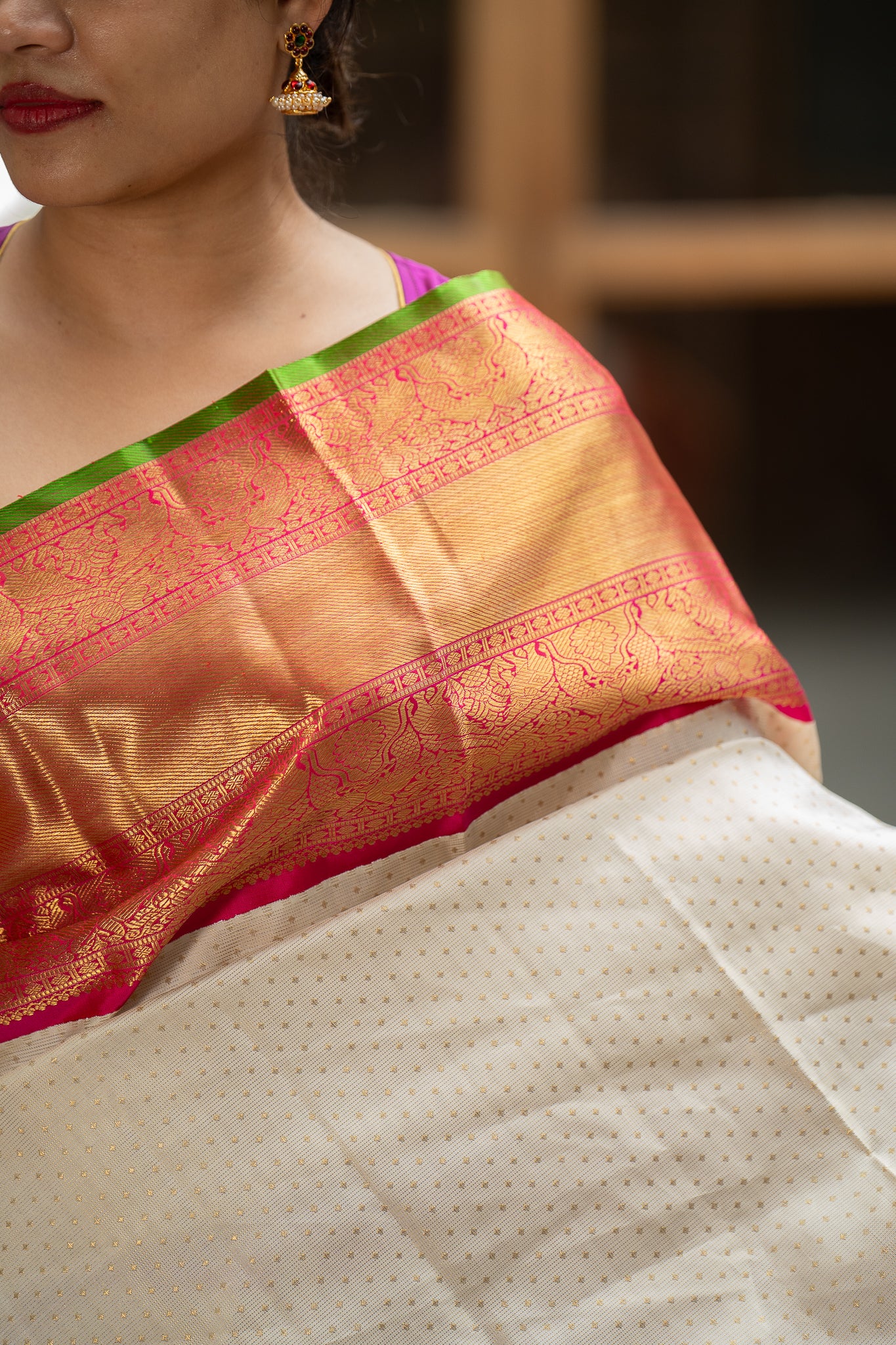 Pearl white Vairaoosi Pure Zari Kanchipuram Silk Saree - Clio Silks