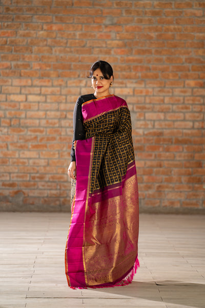 Black Thread Veldhari Checks Pure Zari Kanchipuram Silk Saree - Clio Silks