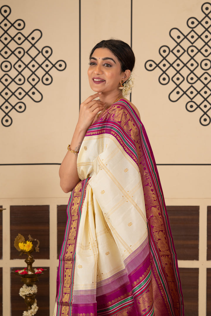 Ivory and Magenta Vintage Zari Checks Pure Kanchipuram Silk Saree