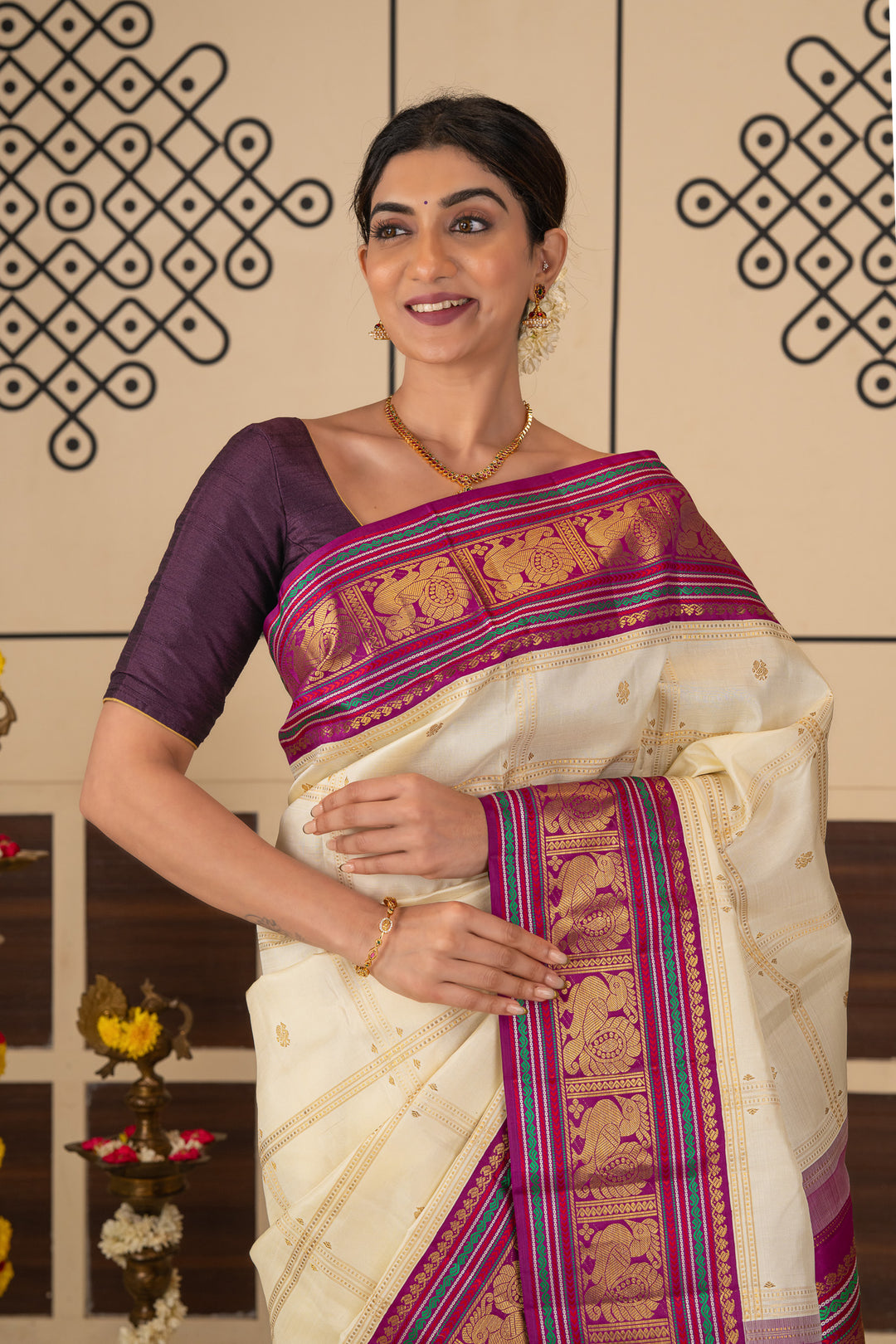 Ivory and Magenta Vintage Zari Checks Pure Kanchipuram Silk Saree
