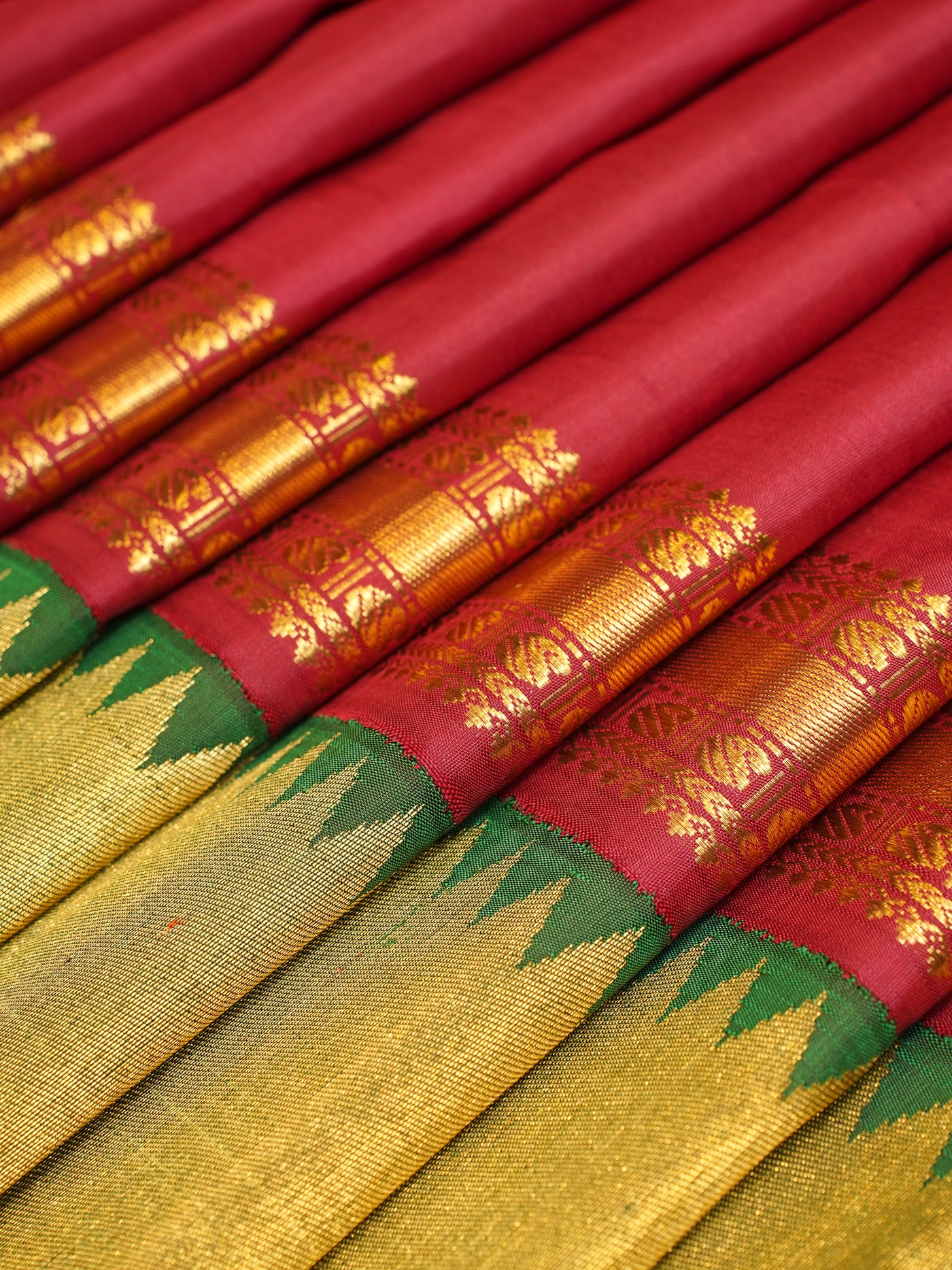 Maroon and Green 8Kol Pure Zari Kanjivaram Silk Saree