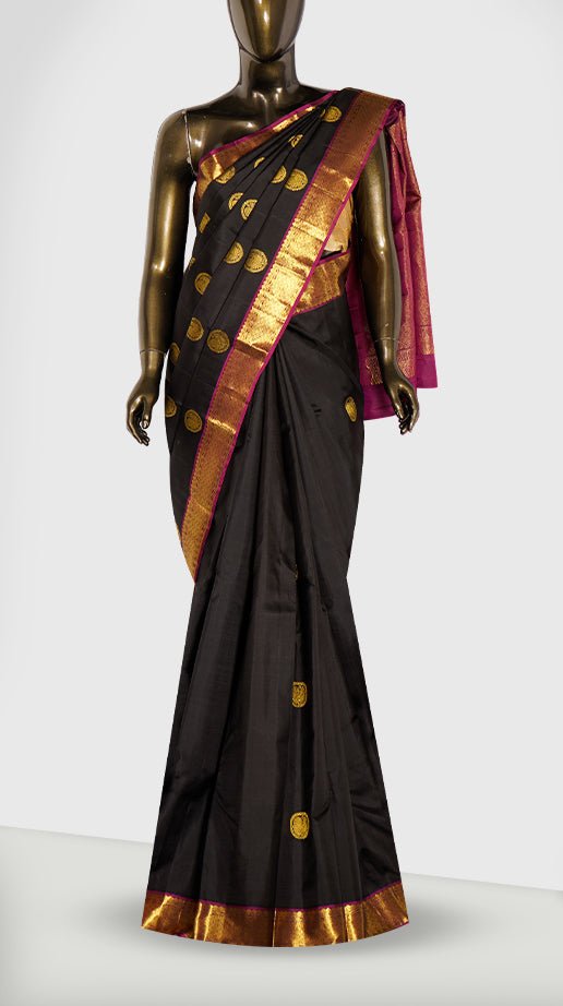 Black Mayil Chakram traditional Pure Kanjivaram silk saree - Clio Silks