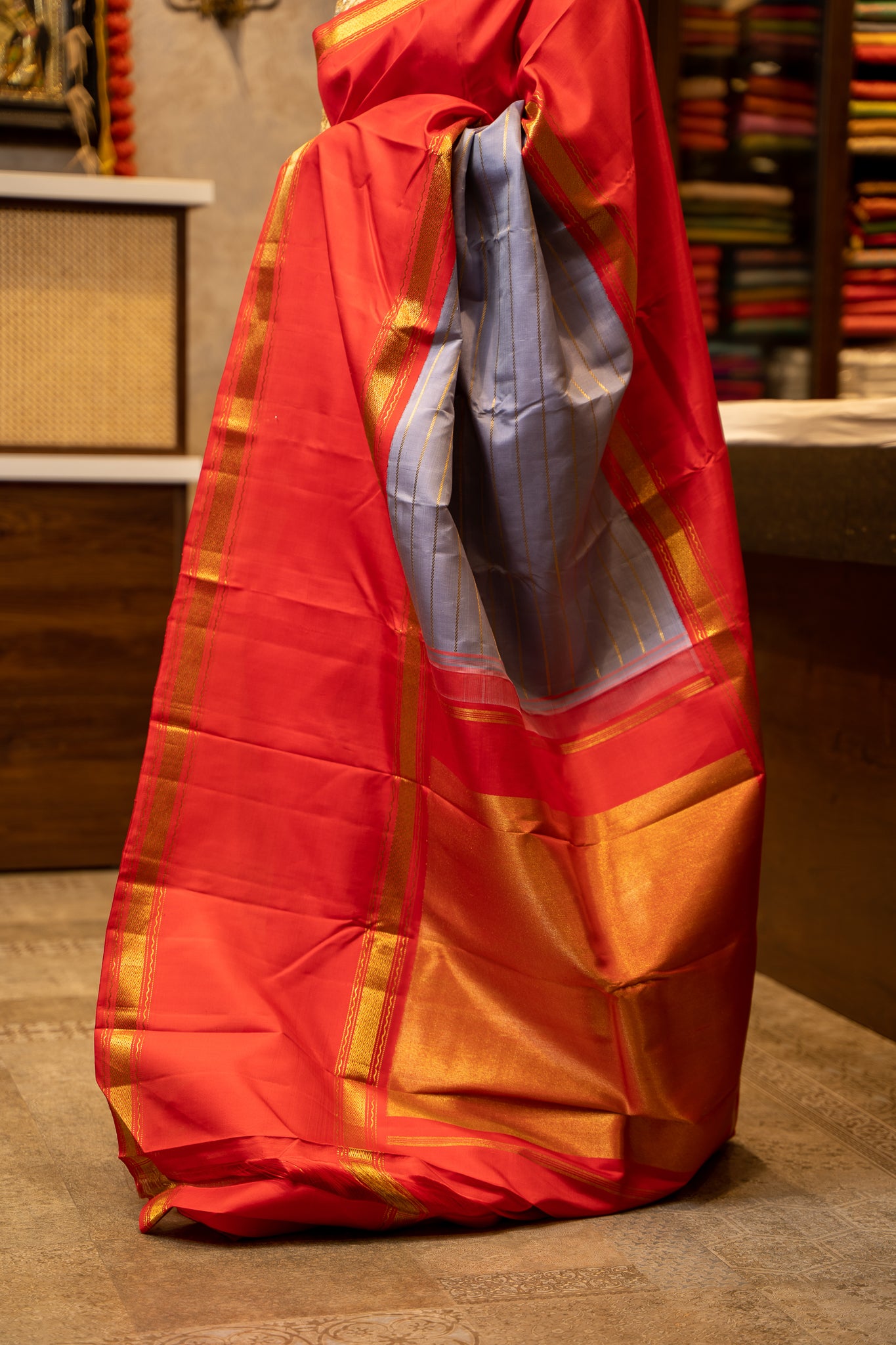 Dove Grey Veldhari Stripes Rettai Pettu Pure Kanjivaram Silk Sari - Clio Silks