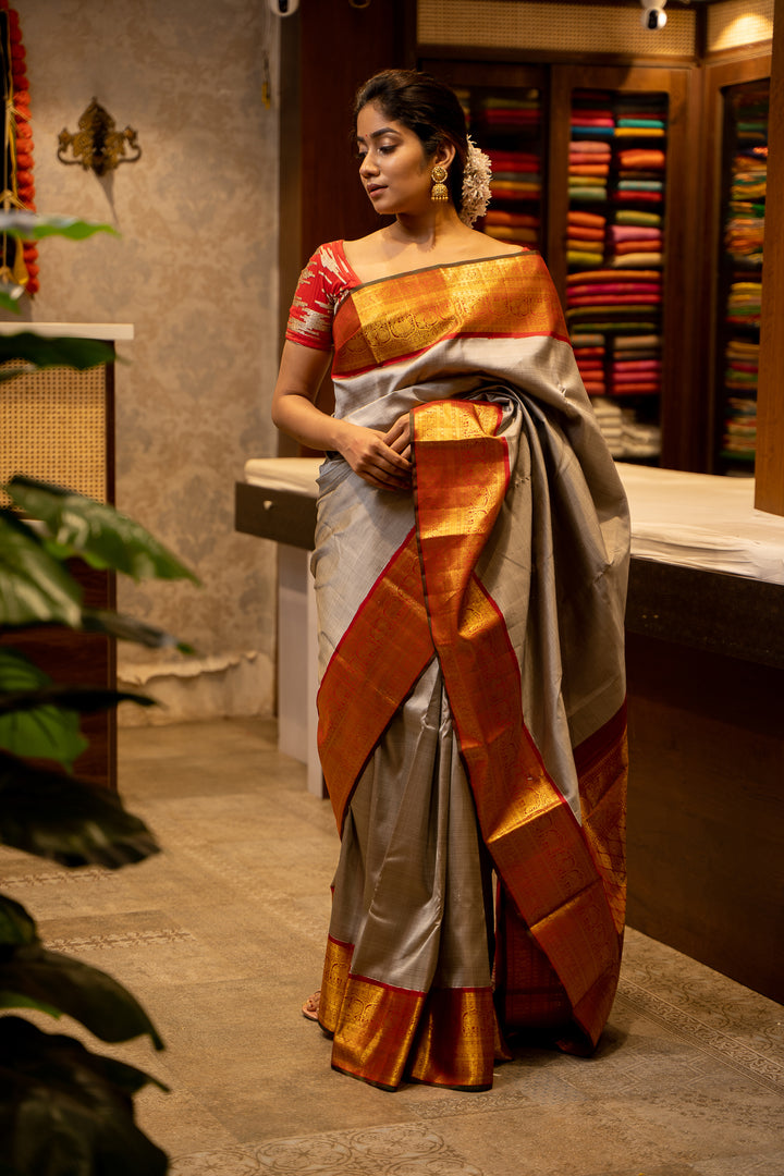 Grey and Red Traditional Korvai Pure Kanjivaram SIik Sari - Clio Silks