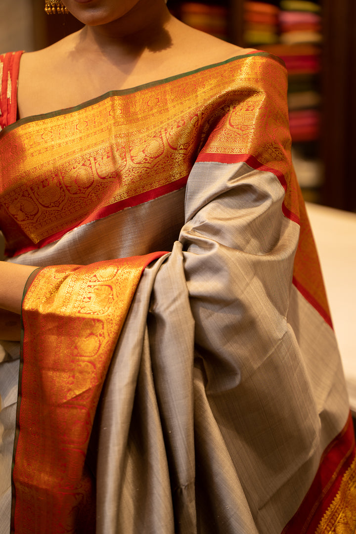 Grey and Red Traditional Korvai Pure Kanjivaram SIik Sari - Clio Silks