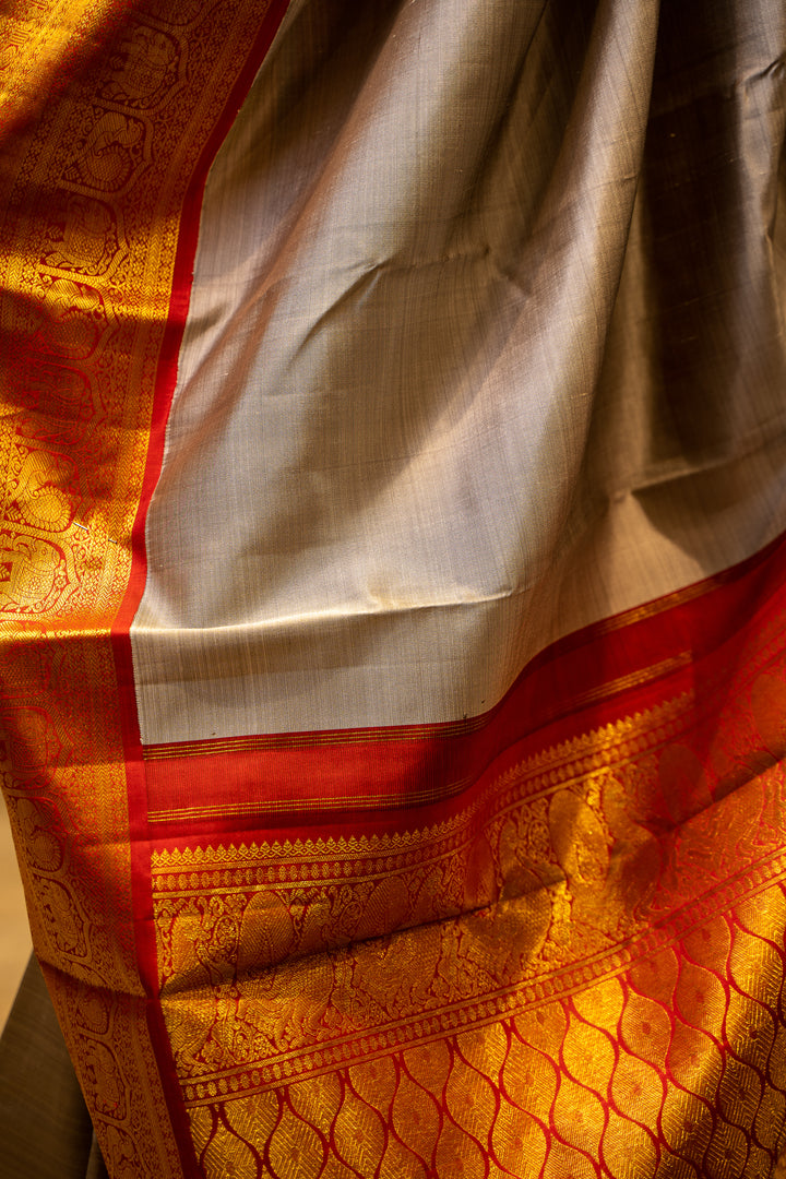 Grey and Red Traditional Korvai Pure Kanjivaram SIik Sari - Clio Silks