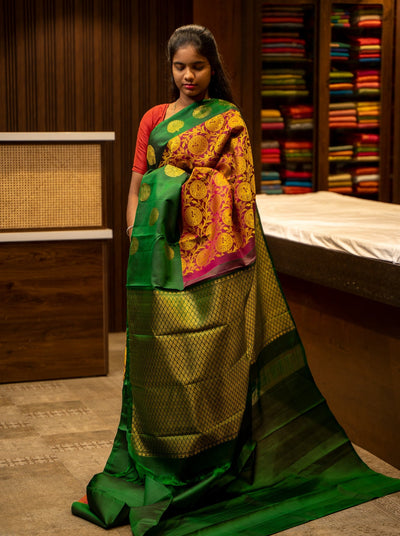 Magenta and Bottle Green jacquard Pure Kanjivaram Silk Sari - Clio Silks