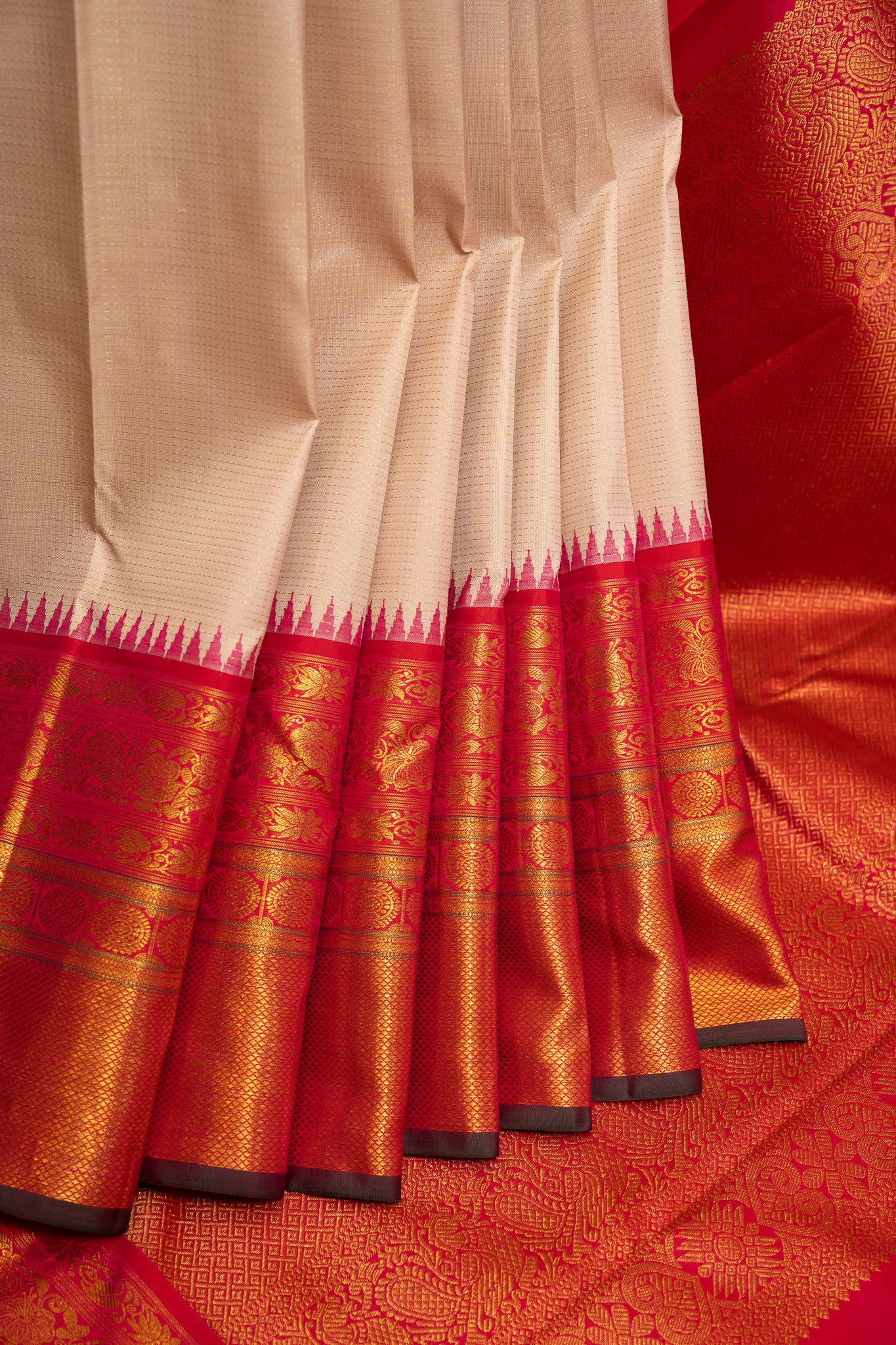 Silverish Peach Oosi Stripes Pure Kanjivaram Silk Sari - Clio Silks