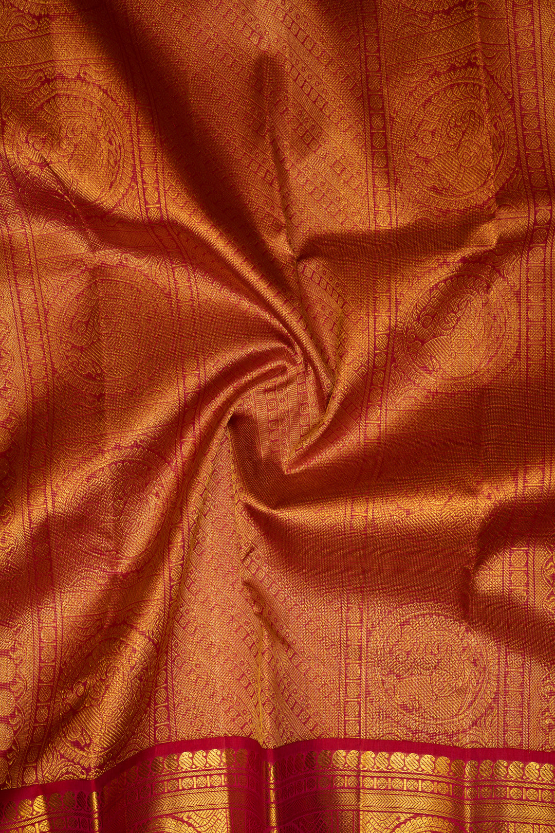 Emerald Green and Magenta Vairaoosi Pure Kanjivaram Silk Sari - Clio Silks