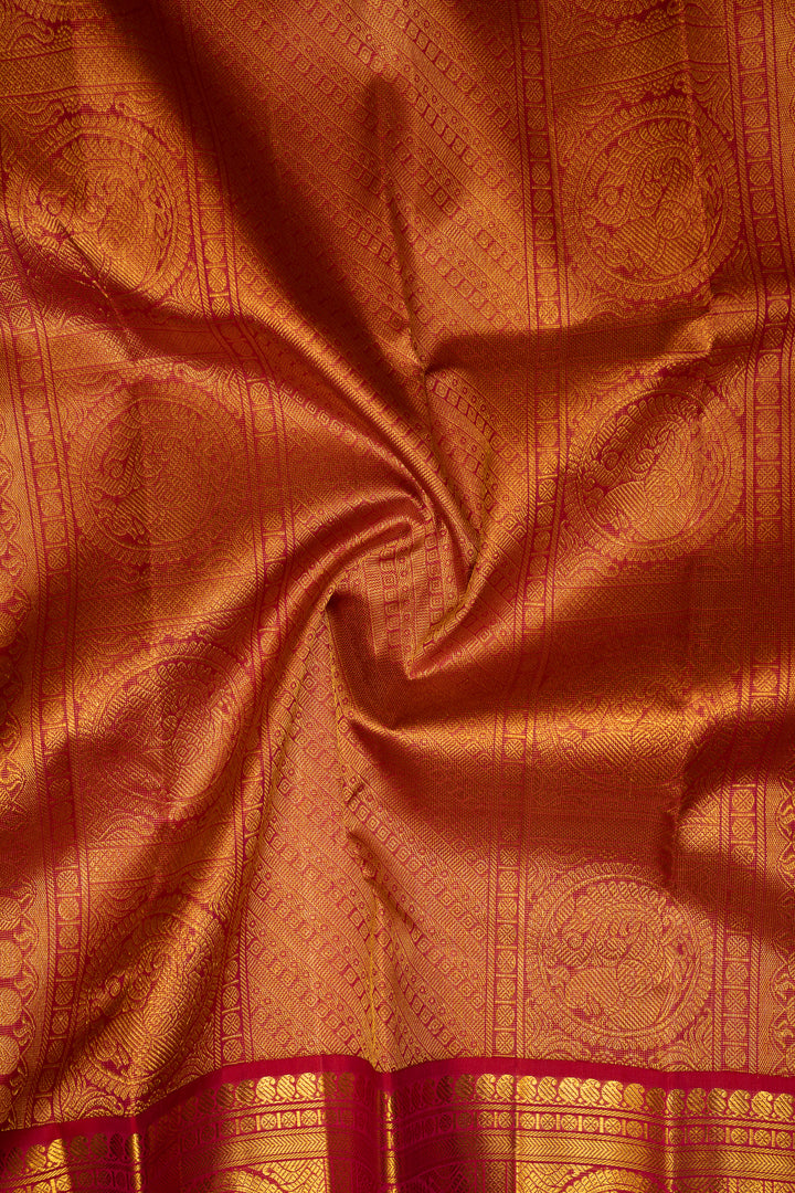 Emerald Green and Magenta Vairaoosi Pure Kanjivaram Silk Sari - Clio Silks