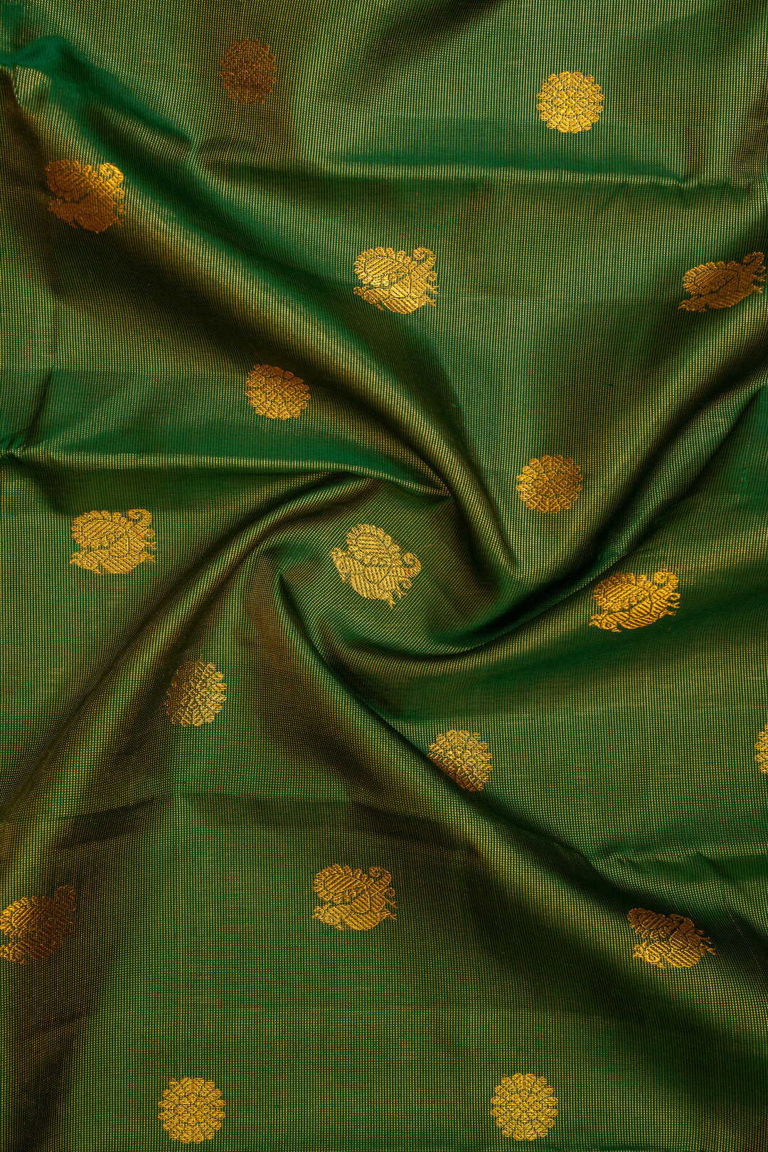 Emerald Green and Magenta Vairaoosi Pure Kanjivaram Silk Sari - Clio Silks