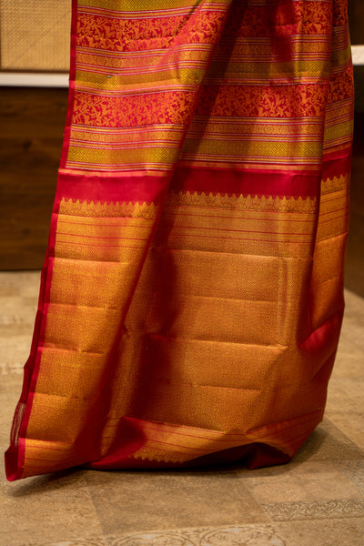 Amaranth Red Borderless Vanasingaram Stripes Pure Kanjivaram Silk Sari - Clio Silks