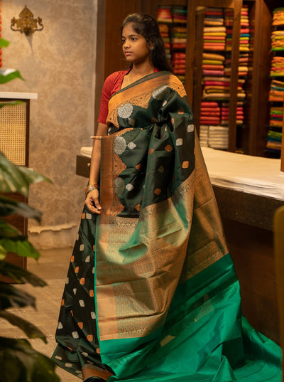 Bottle Green Turning Border Pure Kanjivaram Silk Sari - Clio Silks