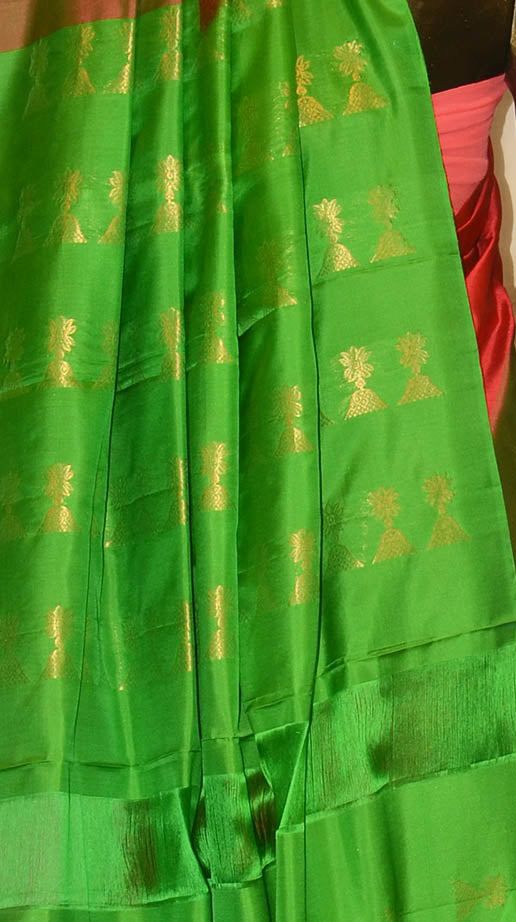 Red and Mandhulir Green Silk Saree - Clio Silks